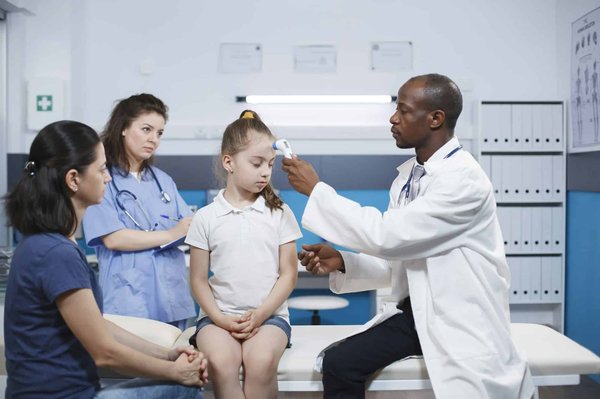 ¿Cómo pueden los ejercicios de respiración mejorar la capacidad pulmonar en pacientes con asma?